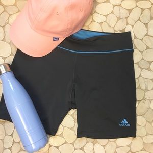 adidas • gray spandex exercise and biking shorts